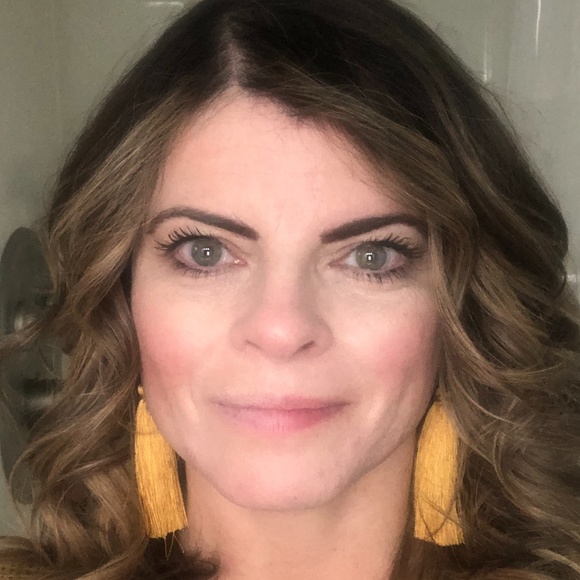 Meet your Posher, Julia - Picture 1 of 1